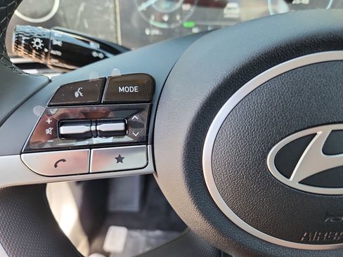 New 2026 Hyundai Elantra Limited FWD image 14