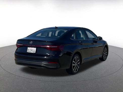 Used 2025 Volkswagen Jetta SE image 14