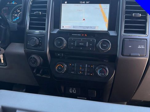 Used 2017 Ford F150 XLT w/ Equipment Group 302A Luxury AWD/4WD image 10