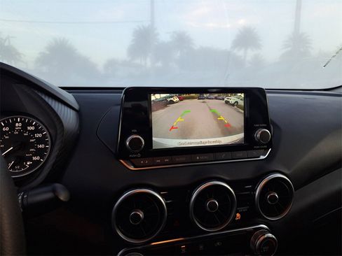 Certified 2023 Nissan Sentra S image 21