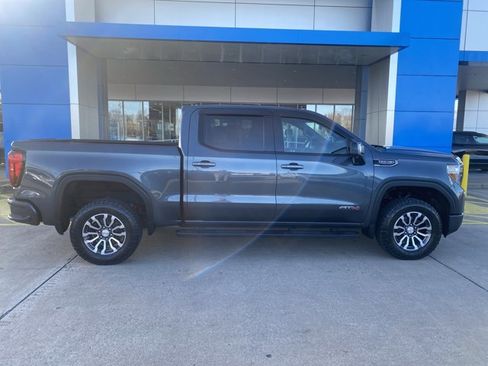 Used 2019 GMC Sierra 1500 AT4 w/ AT4 Premium Package image 2
