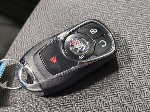 Used 2023 Buick Encore GX Preferred w/ Cold Weather Comfort Package AWD/4WD image 33