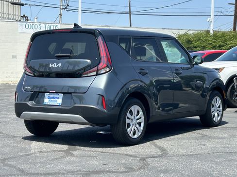 Used 2025 Kia Soul LX FWD image 6