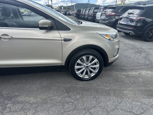Used 2017 Ford Escape Titanium AWD/4WD image 10