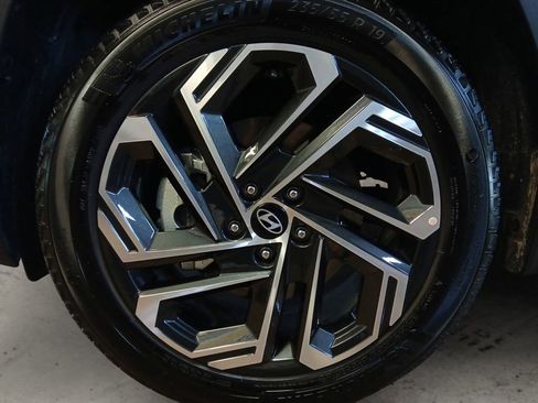 Certified 2025 Hyundai Tucson Limited AWD/4WD image 14