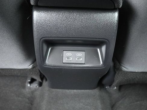 Used 2025 Toyota Corolla LE FWD image 24