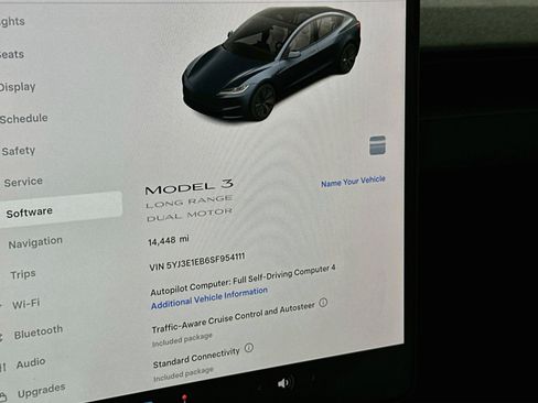 Used 2025 Tesla Model 3 Long Range AWD/4WD image 17