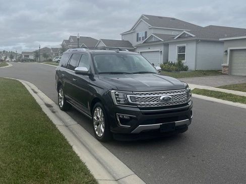 Used 2018 Ford Expedition Platinum image 3