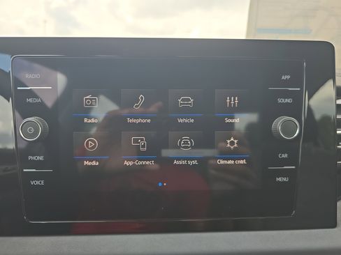 New 2025 Volkswagen Jetta SE image 22