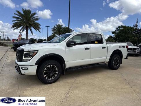 Used 2021 Nissan Titan PRO-4X w/ Pro-4x Convenience Package AWD/4WD image 5