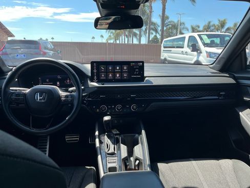 Used 2025 Honda Accord Sport image 12