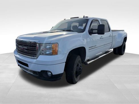 Used 2011 GMC Sierra 3500 Denali image 6
