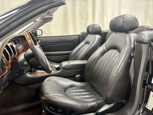 Used 2005 Jaguar XK8 Convertible RWD image 20
