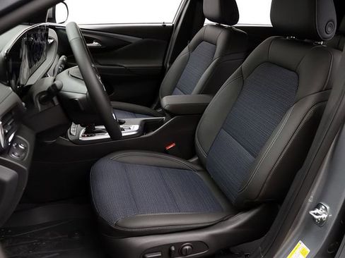 New 2026 Buick Envista Sport Touring w/ Convenience I Package FWD image 9