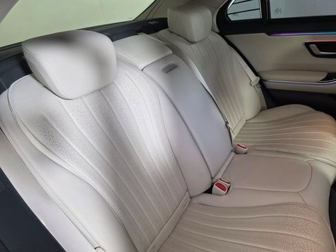 Used 2023 Mercedes-Benz S 500 4MATIC image 27