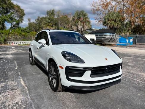 Used 2023 Porsche Macan Turbo image 85