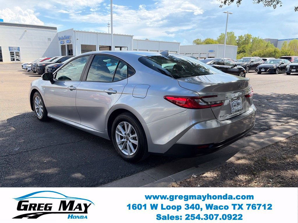 Used 2025 Toyota Camry LE FWD image 6