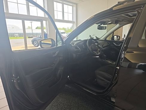 Used 2022 Subaru Forester Premium AWD/4WD image 12