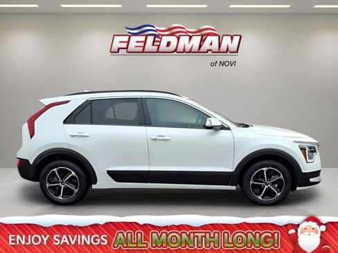 Used 2024 Kia Niro EX image 7