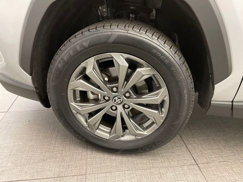 Used 2022 Toyota RAV4 Limited AWD/4WD image 10