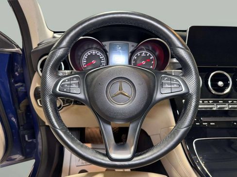 Used 2017 Mercedes-Benz GLC 300 4MATIC image 21