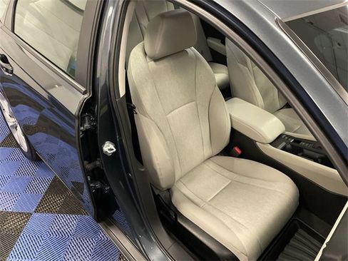 Certified 2025 Honda Accord LX image 24