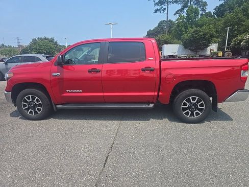 Used 2020 Toyota Tundra SR5 AWD/4WD image 8