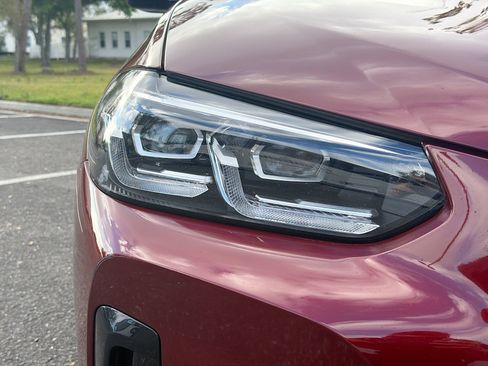 Certified 2025 BMW X4 xDrive30i w/ Premium Package image 10