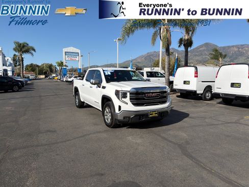 Used 2024 GMC Sierra 1500 SLT image 1