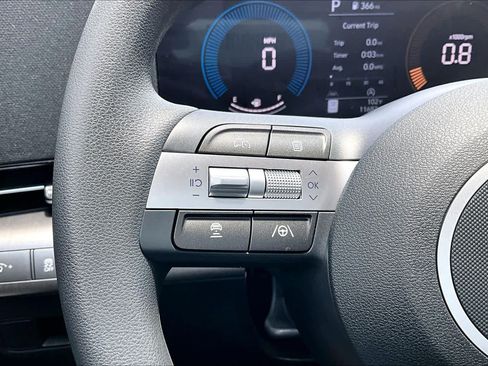 Used 2026 Hyundai Kona SE FWD image 39