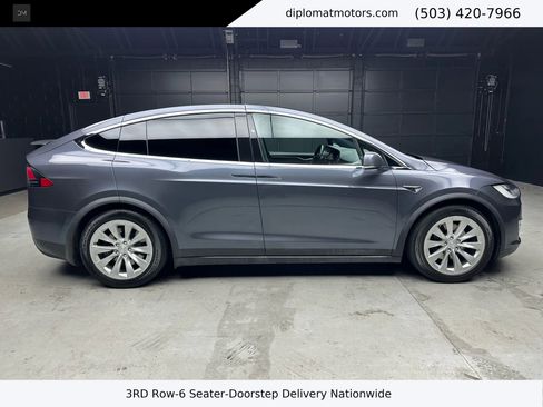 Used 2018 Tesla Model X 75D image 7