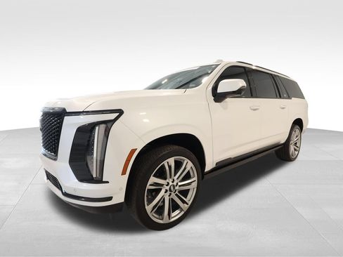 Used 2025 Cadillac Escalade ESV Sport w/ Touring Package AWD/4WD image 8