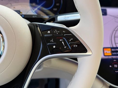 New 2026 Mercedes-Benz EQS 400 4MATIC SUV image 24