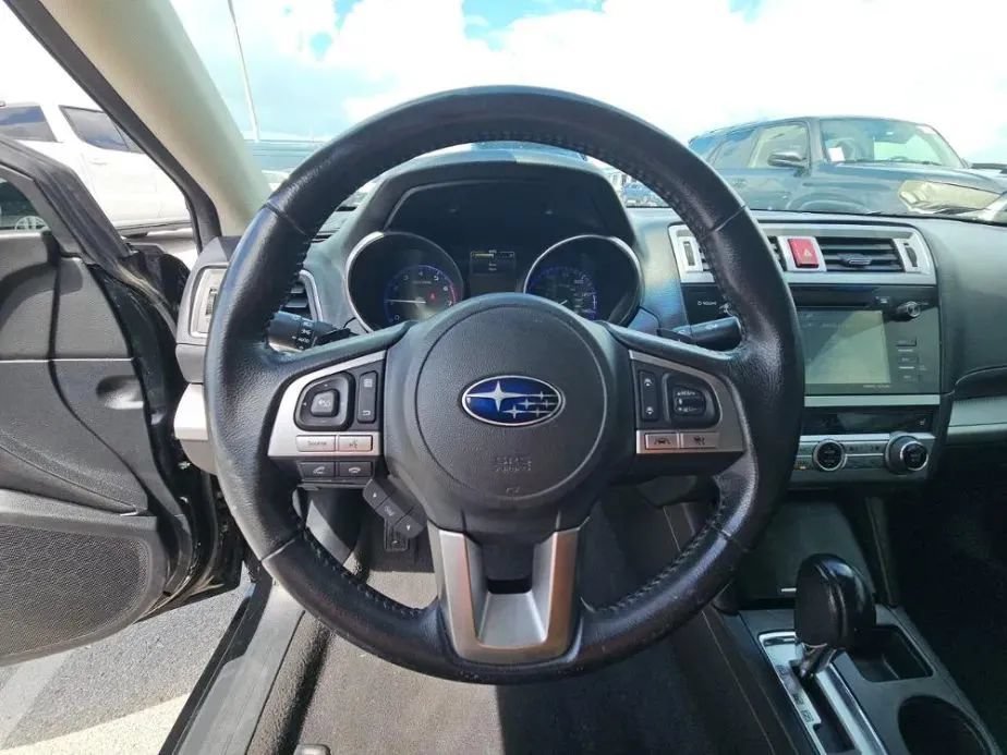 Used 2017 Subaru Legacy 2.5i Premium AWD/4WD image 10