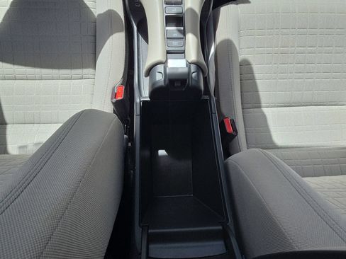Used 2024 Honda HR-V LX image 26