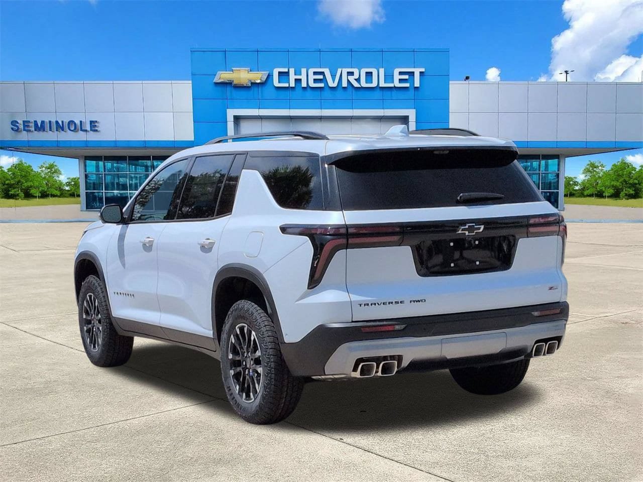 New 2026 Chevrolet Traverse Z71 w/ Enhanced Driving Package AWD/4WD image 3