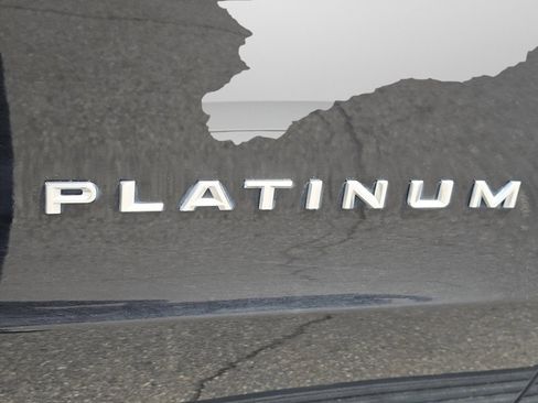 Used 2025 Ford Expedition Max Platinum AWD/4WD image 29