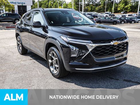 Used 2024 Chevrolet Trax LT image 6