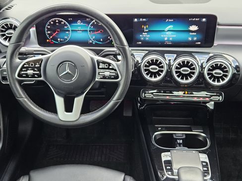 Used 2020 Mercedes-Benz A 220 image 16