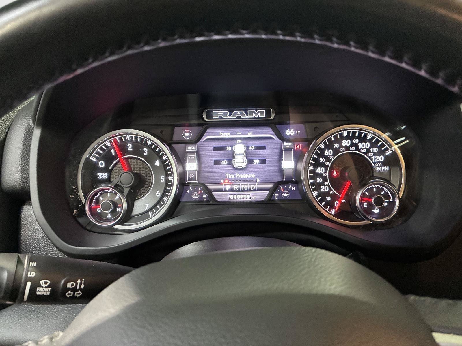 Used 2022 RAM 1500 Big Horn AWD/4WD image 31