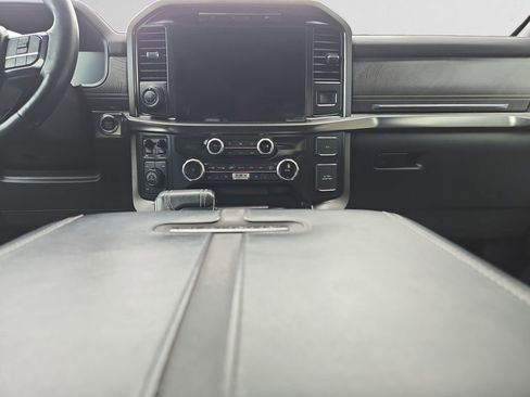 Used 2023 Ford F150 Platinum image 12