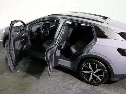 Used 2023 Volkswagen ID.4 S RWD image 5