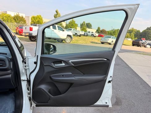 Used 2019 Honda Fit LX image 18