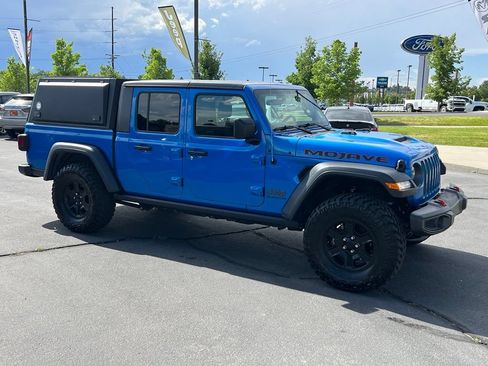 Used 2021 Jeep Gladiator Mojave w/ Trailer Tow Package AWD/4WD image 6