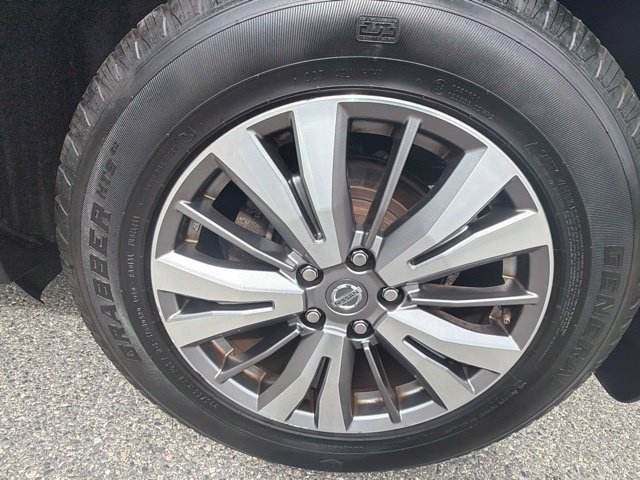 Used 2019 Nissan Pathfinder S AWD/4WD image 12