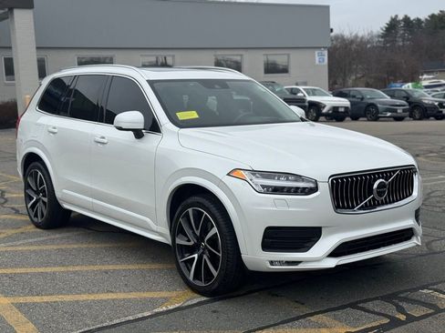 Used 2022 Volvo XC90 T6 Momentum w/ Advanced Package image 8
