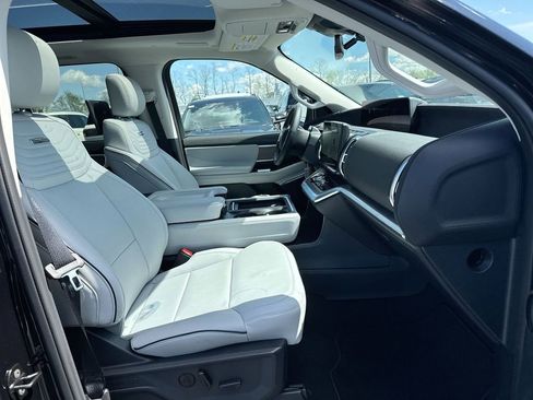 New 2026 Ford Expedition Platinum w/ Platinum Ultimate Package AWD/4WD image 23