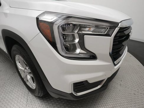 Used 2024 GMC Terrain SLE w/ Driver Convenience Package AWD/4WD image 22