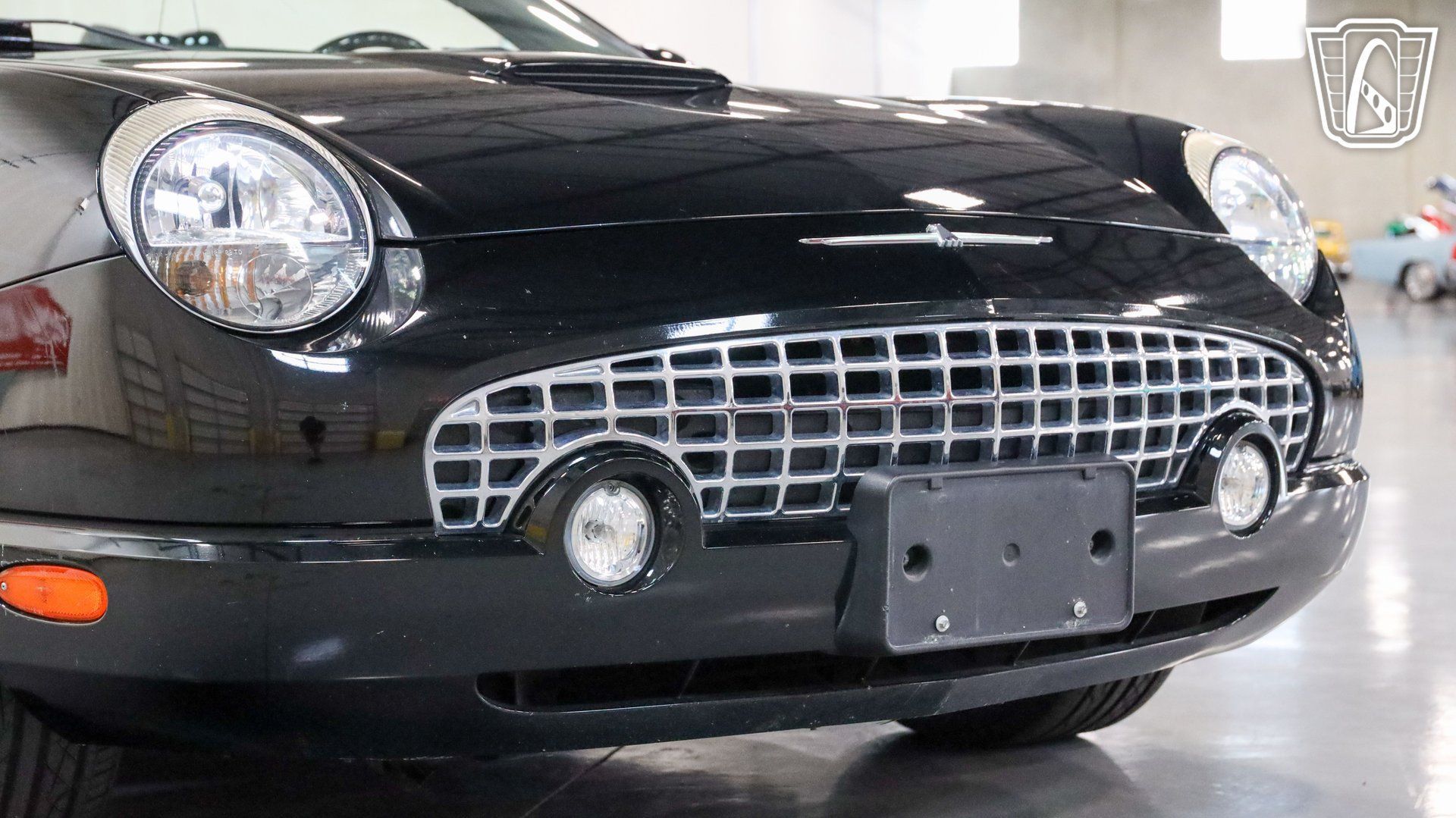 Used 2002 Ford Thunderbird RWD image 10