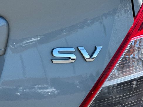 Used 2014 Nissan Versa SV FWD image 24